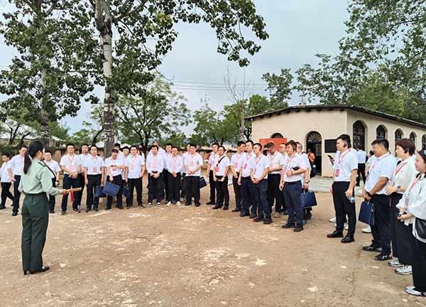 工會組織西柏坡紅色教育